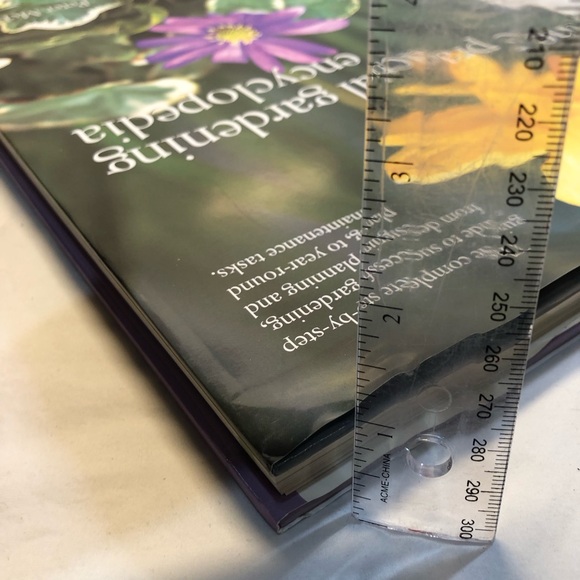 The Practical Gardening Encyclopedia By McHoy, Peter Peter McHoy Hardcover 250pg - Picture 10 of 14